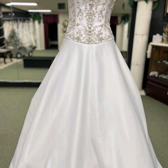 Alfred Angelo Disney Jasmine dress Size 6 NWT - Picture 2 of 3